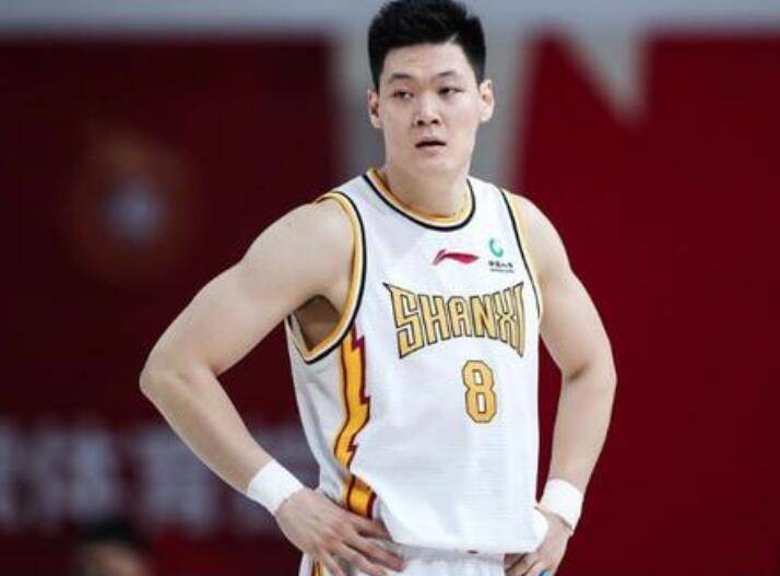 库里谈追梦与科尔争吵：我们都有职业性！他不在时 容错率会降低（库里评追梦与科尔争执：我们很职业，他缺席时球队容错空间更小）