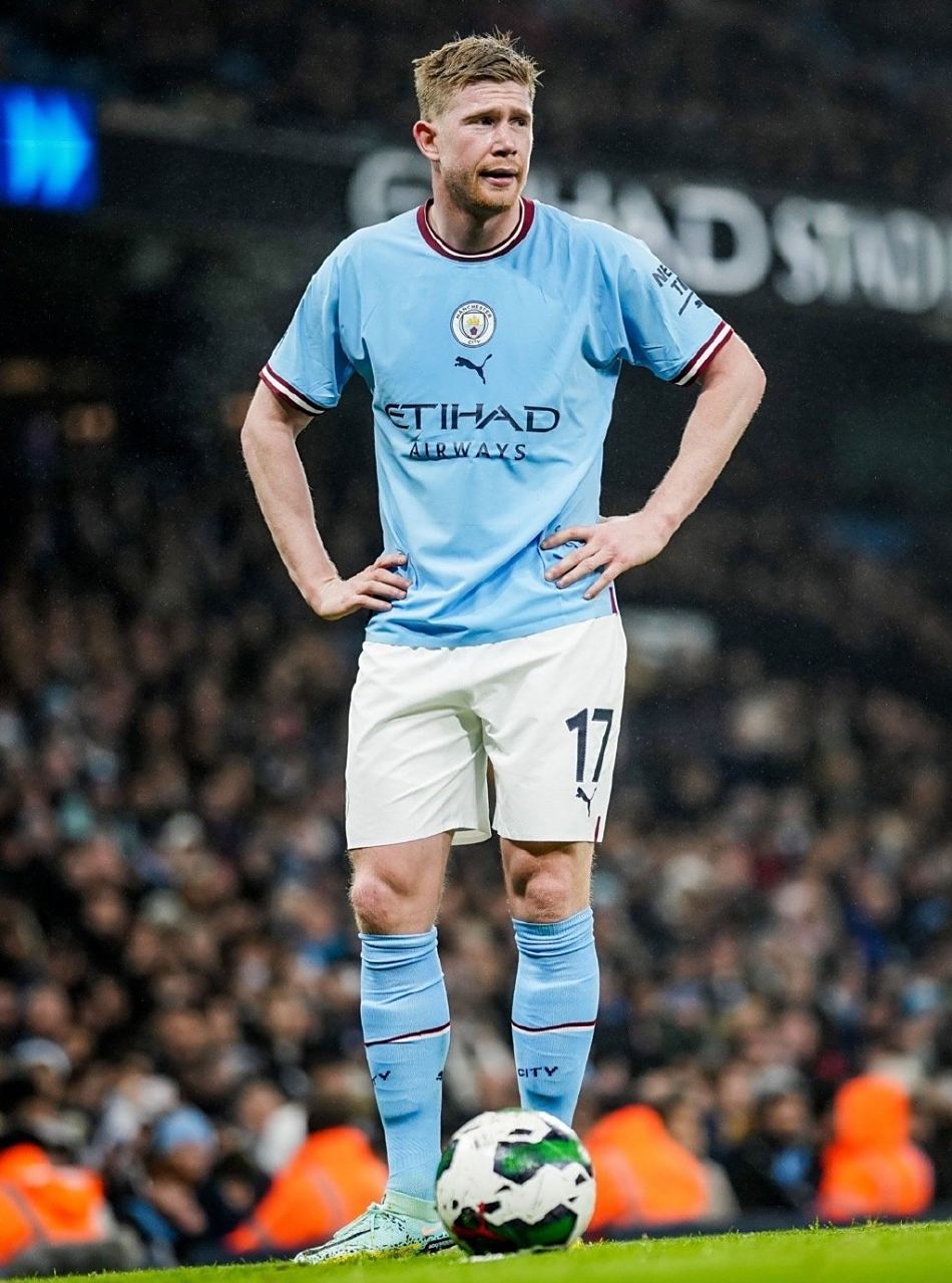 孙继海：邵佳一是现阶段适合担任国足主帅的人（孙继海：当下执教国足最合适的人选是邵佳一）