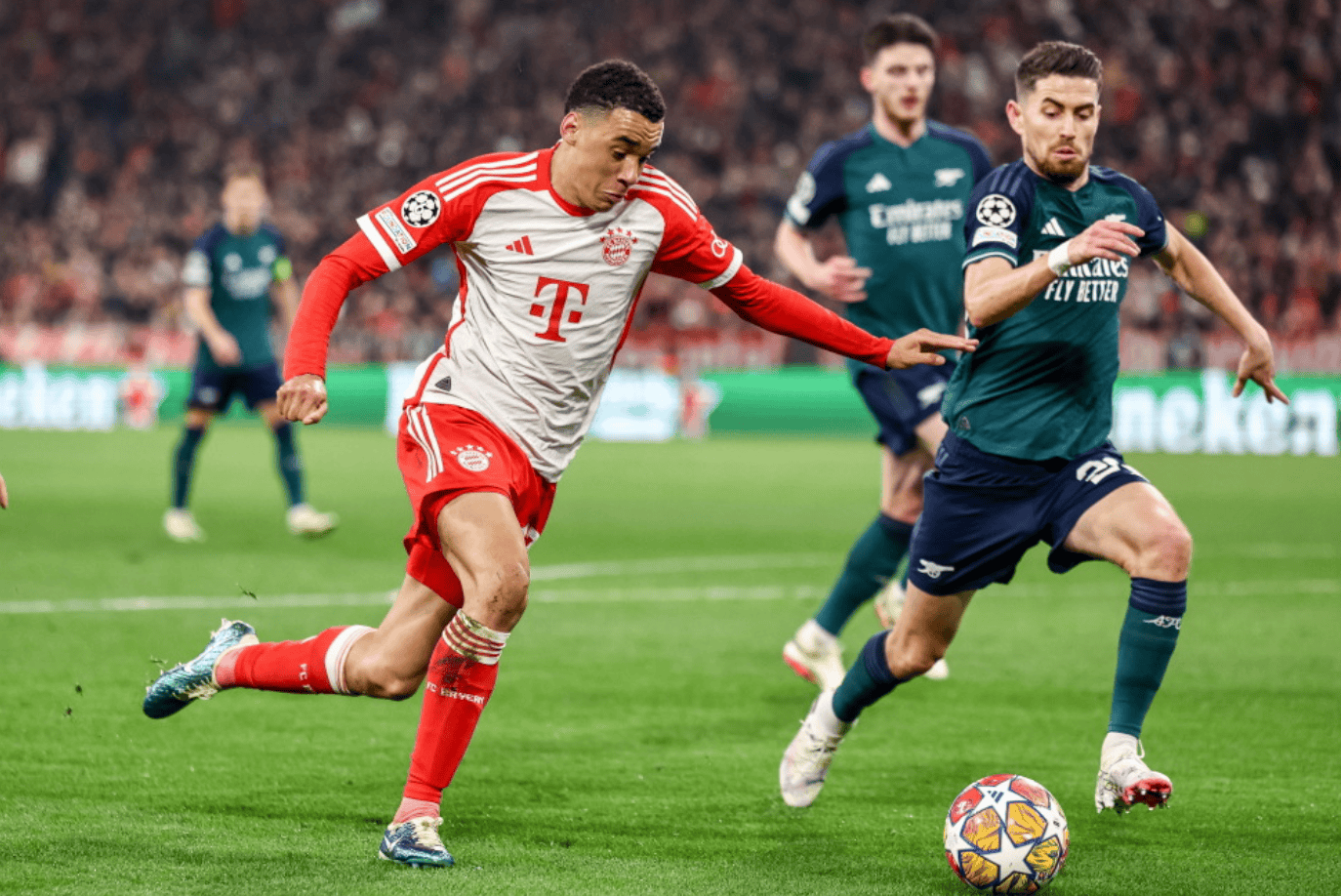 25球追平C罗，姆巴佩是赛季前20场进球最多的皇马球员（姆巴佩前20场轰25球，追平C罗成皇马同期进球第一人）