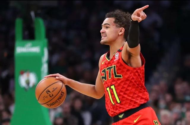 锡安半场高效表现，内外结合展现全能实力（锡安半场强势发挥，里突外投尽显全能本色）