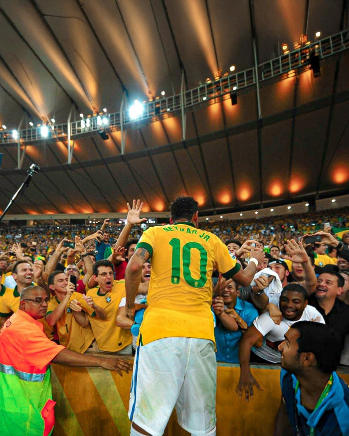 西甲身价更新：姆巴佩重回2亿欧 贝林暴跌2000万欧 居莱尔排第8（西甲身价新榜：姆巴佩回升至2亿欧，贝林厄姆下跌2000万，居莱尔位列第8）