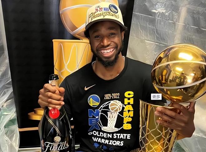 葡超半场：阿格霍瓦点射破门，波尔图暂1-0阿马多拉之星（葡超半场战报：阿格霍瓦点球命中，波尔图暂以1-0领先阿马多拉之星）