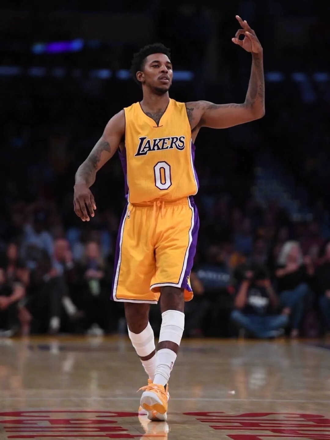 埃迪·豪：波普已恢复有球训练，切尔西的比赛很有观赏性（埃迪·豪：波普已重返有球训练，切尔西的比赛观赏性十足）