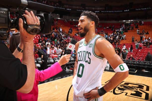 足球转会窗最新消息，欧洲豪门积极引援（欧洲豪门密集引援 转会窗重磅动态）