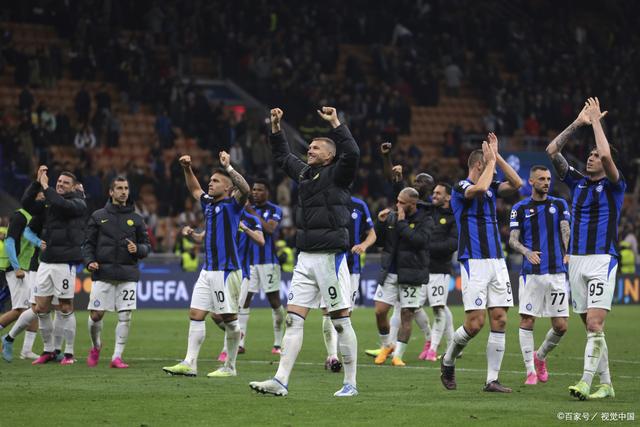 科曼：感谢拜仁邀请我回来，很荣幸与大家分享那些美好时光（科曼：感谢拜仁再度相邀，能与大家重温美好回忆深感荣幸）